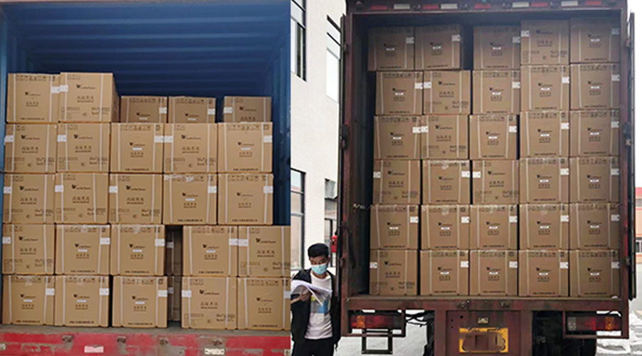 集裝箱裝柜進(jìn)行時(shí)！金環(huán)電器客戶迷你洗衣機(jī)順利發(fā)貨！