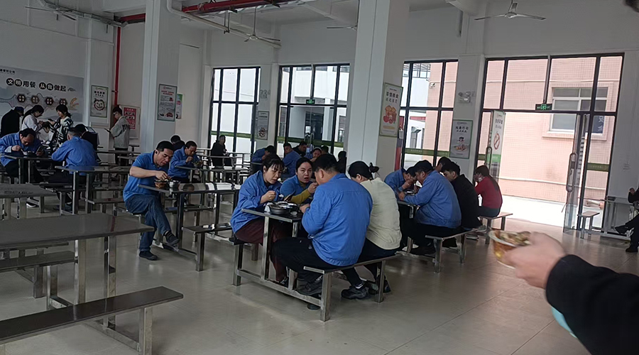 金環(huán)食堂，美味與關(guān)懷的港灣